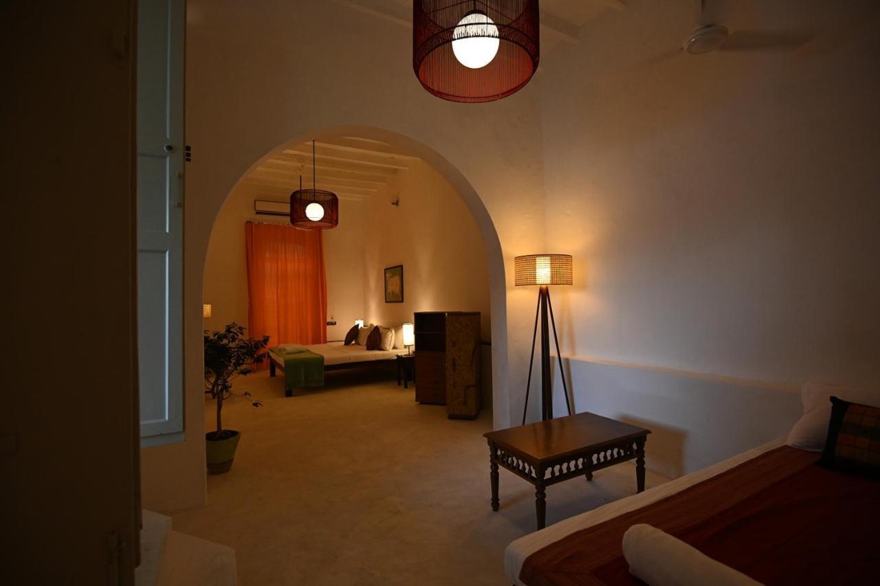 La Cedille - French Heritage House 퐁디셰리 외부 사진